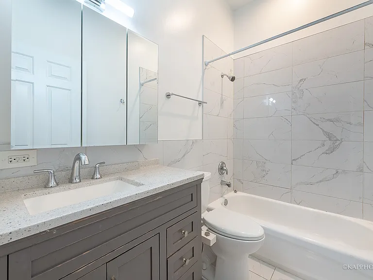 1620 W Warren Blvd #2F — Photo 22