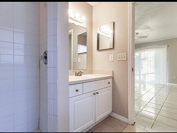 4th image of 3804 N 25th St