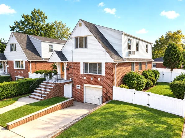 35-04 208th Street, Bayside, NY 11361