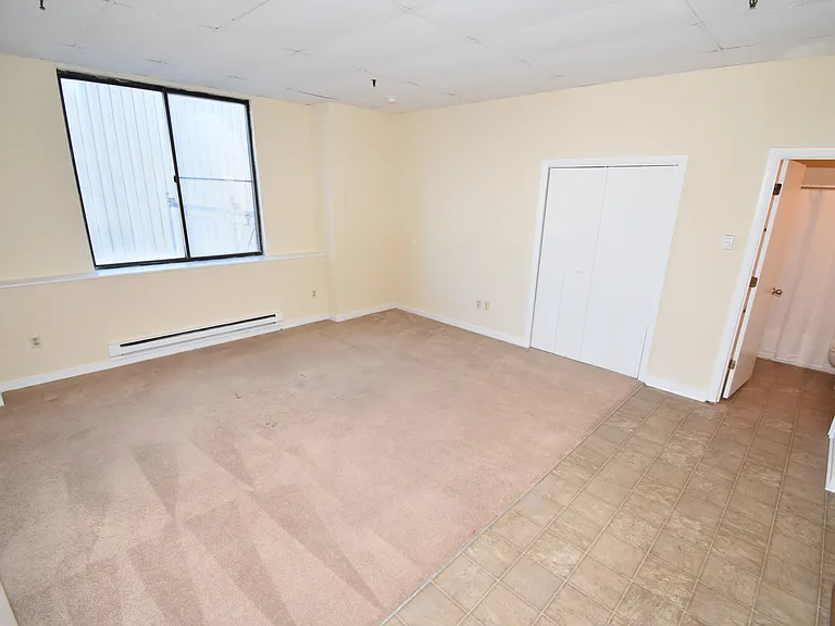 Fallview Apartments — Photo 3