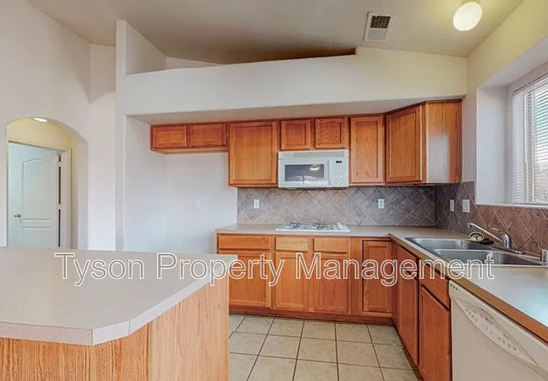 1500 Montiano Loop SE — Photo 7