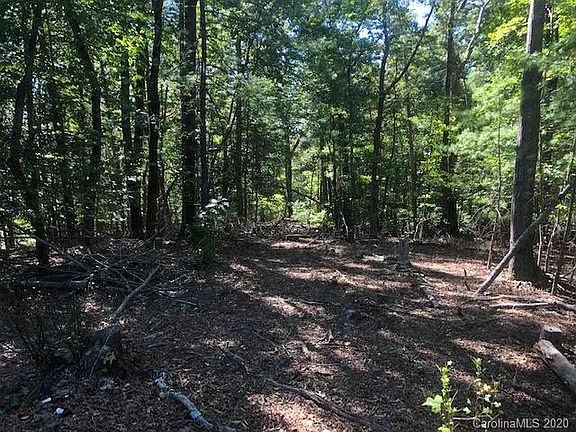 4th image of Colonial Hts