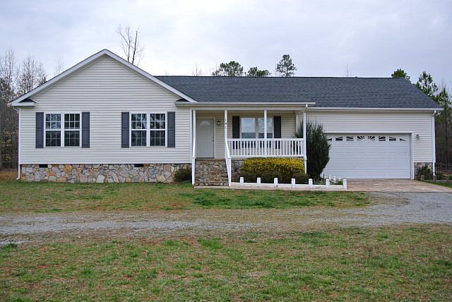 1st image of 141 Dogwood Way