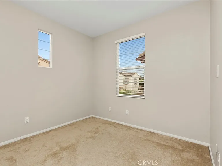 21 Tall Oak — Photo 22