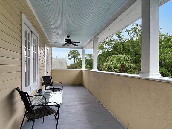 2nd image of 36 Fontainebleau Dr APT B