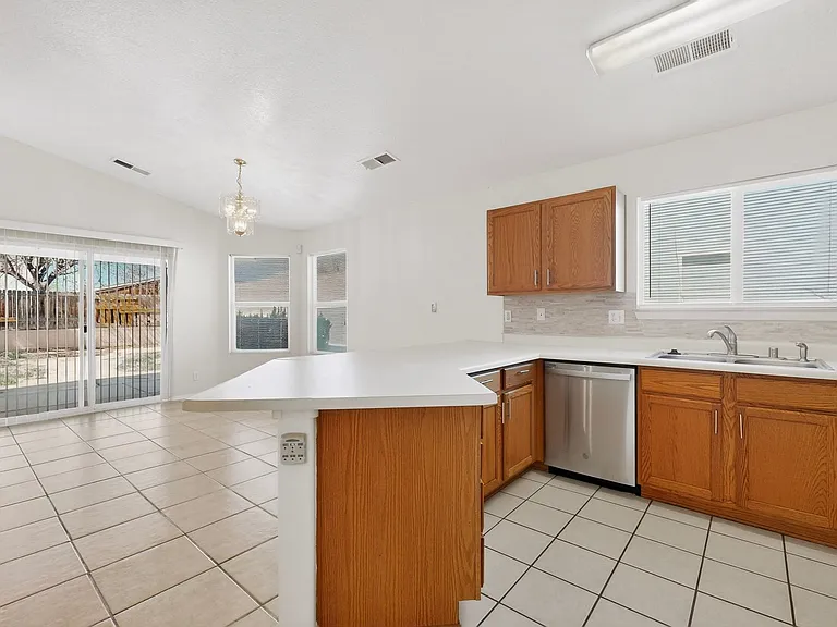 3019 Glorieta Meadows Dr NE — Photo 36