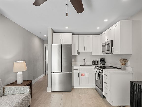 5th image of 1812 Flagler Ave #8
