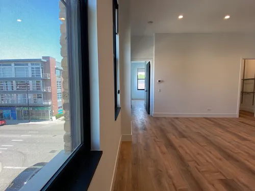 1900 W North Ave #3F Photo 1
