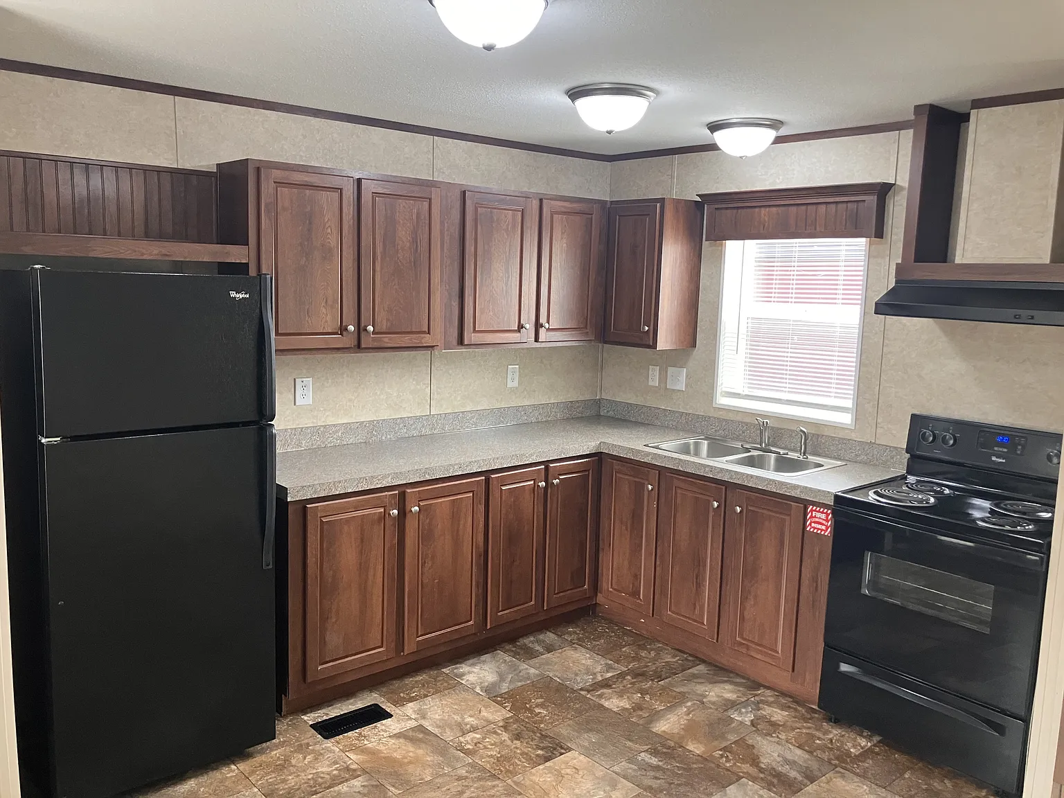 2115 Hwy 2 E. - Cottonwood Homes - Unit 21 — Photo 3