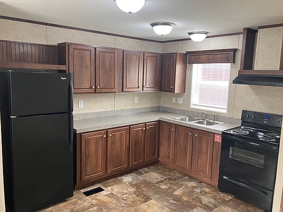 3rd image of 2115 Highway 2 E Unit 21
