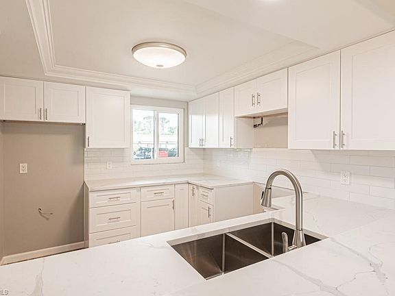5th image of 7402 Lake Breeze DR #102