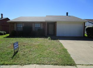 1017 Llano Trl, Grand Prairie, TX 75052