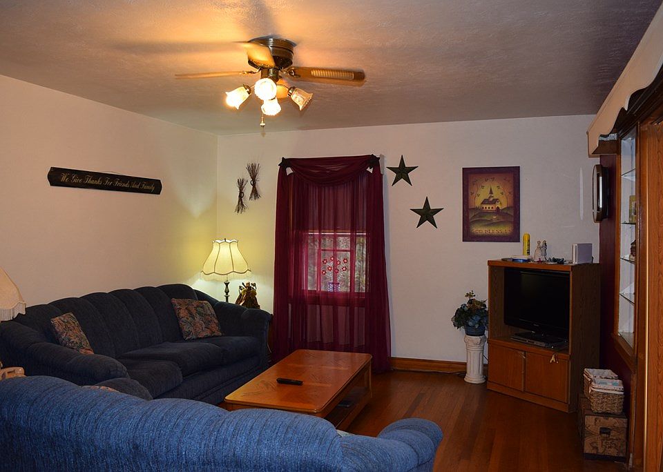 115 Pine St, Beckley, WV 25801 Zillow