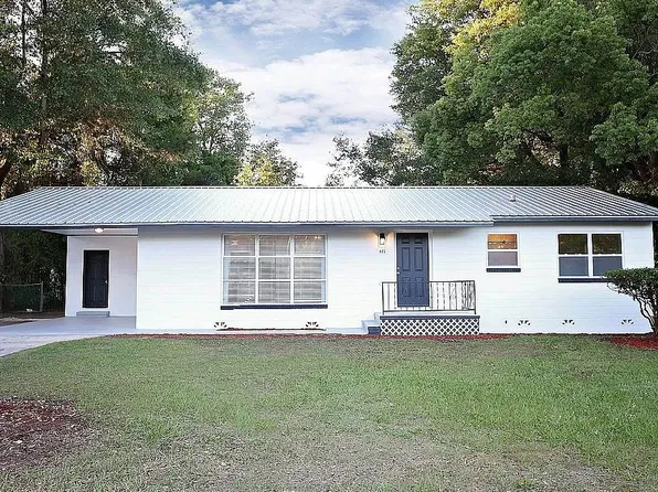 695 NW Holiday Dr, Lake City, FL 32055