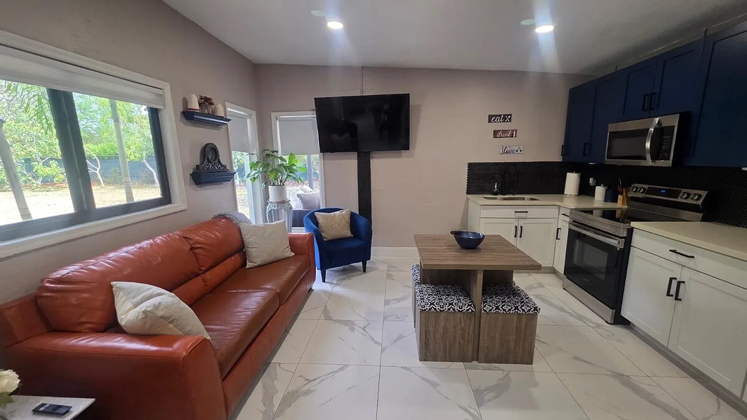 1 bed, 1.0 bath, $2,912 — Photo 1