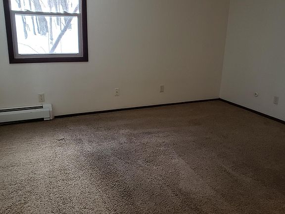 5th image of 913 Cleveland Ave #8
