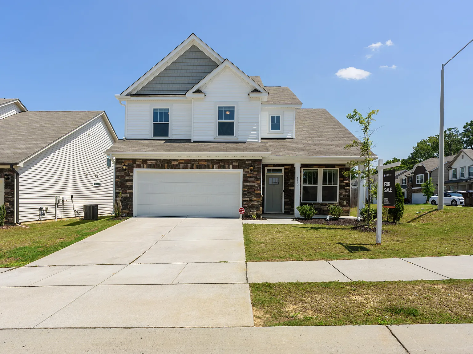 4 bed, 2130 sqft, $2,250 — Photo 1