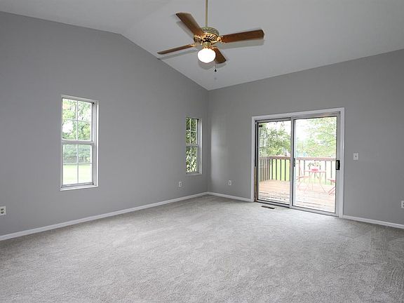 3rd image of 1136 Bay Harbour Cir