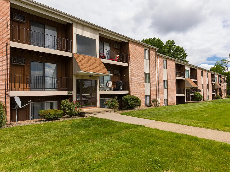 Hillbrook Apartments