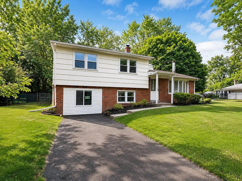 225 Claflin Ave