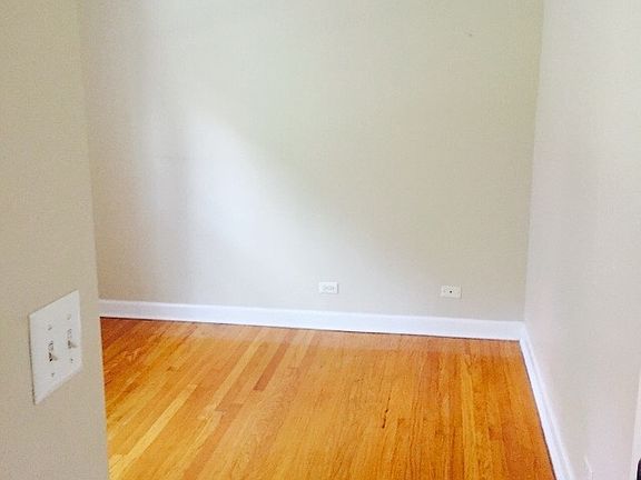 4th image of 3700 N Kildare Ave #2