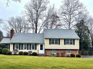 24 Sheffield Rd, Summit, NJ 07901