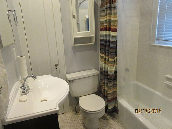 3rd image of 4375 Saint Lawrence Ave