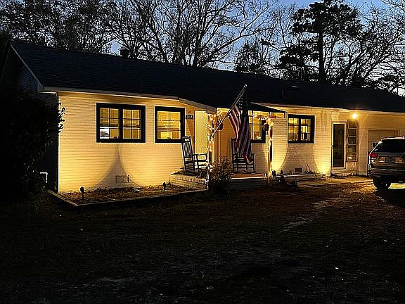4th image of 301 Sunnyvale Dr
