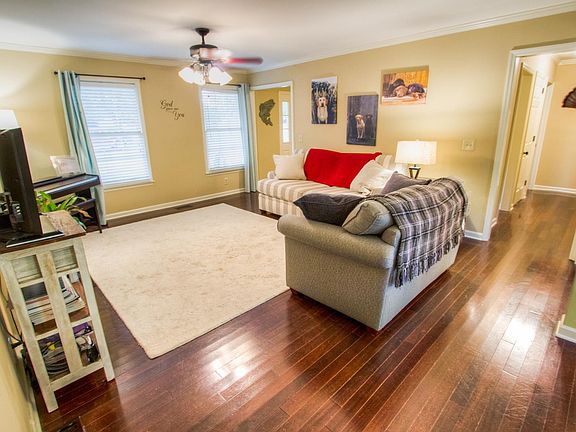5th image of 2314 Ravenwood Dr