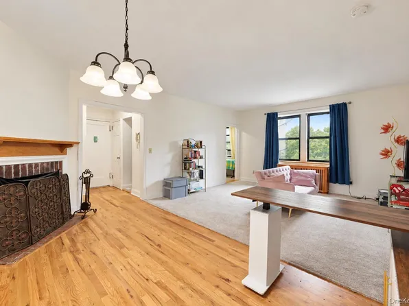 68 E Hartsdale Avenue #4K, Hartsdale, NY 10530