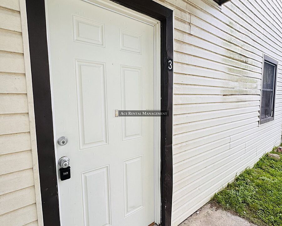 1st image of 101 1st Ave APT 3
