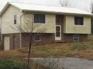 332 Cherokee Cir, Madisonville, TN 37354
