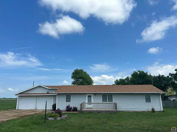 13763 SE Morrill Rd, Carbondale, KS 66414