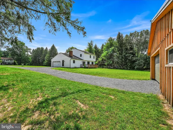 167 Hunters Run Rd, Honey Brook, PA 19344
