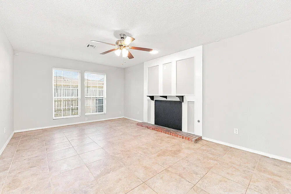 3 bed, 2.0 bath, 1536 sqft, $1,440 — Photo 4