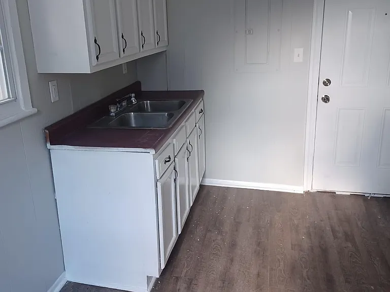 215 Virginia Ave #2 — Photo 6