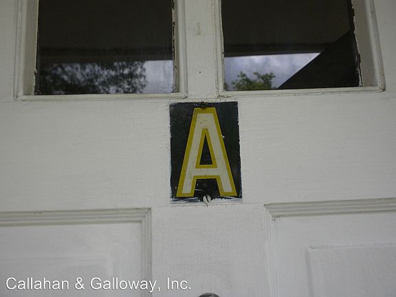 2nd image of 3200A Martha Dr
