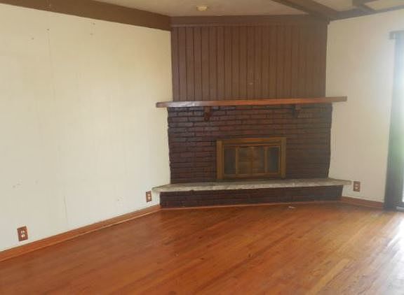 4th image of 1015 Arctic Cir