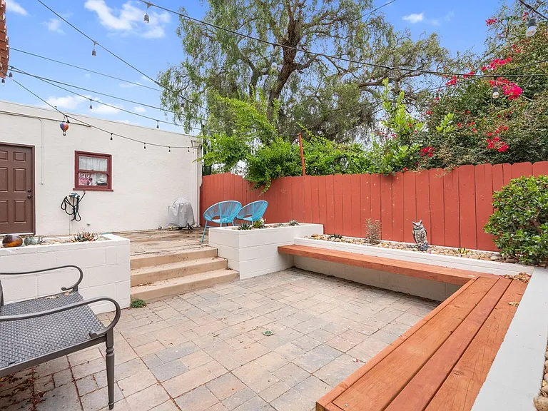 2615 Myrtle Ave — Photo 40