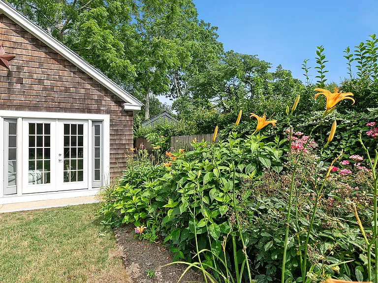 98 Sherrill Rd — Photo 16