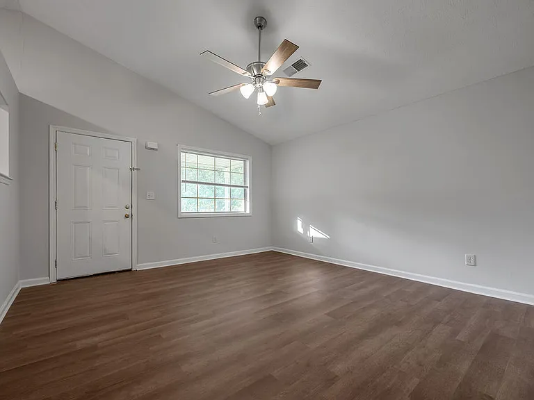 660 Morgan Hills Dr — Photo 8