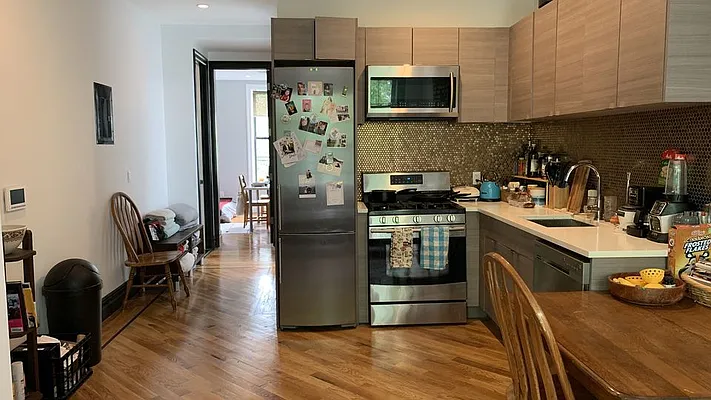 Rented by Nooklyn NYC LLC | media 9