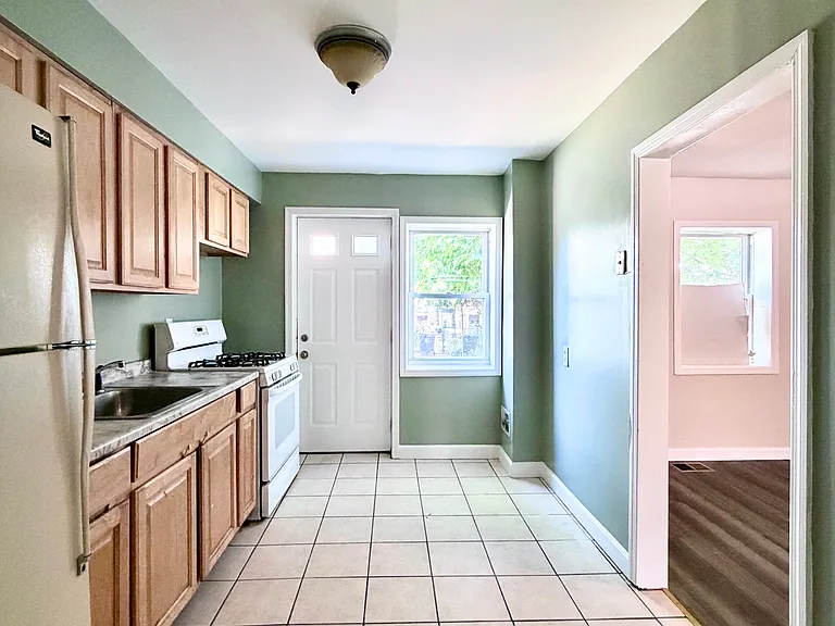 5417 Nelson Ave — Photo 9