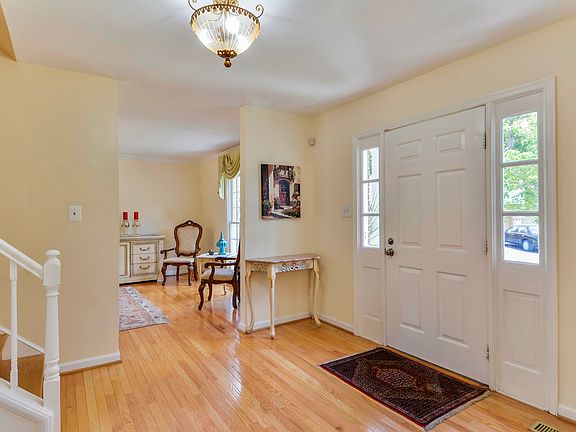 3rd image of 1505 W Kersey Ln