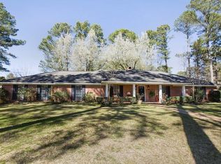 1003 Yorkshire Rd, Starkville, MS 39759