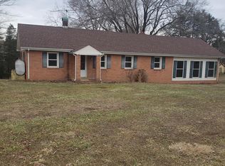 2502 Holly Dr, Amissville, VA 20106