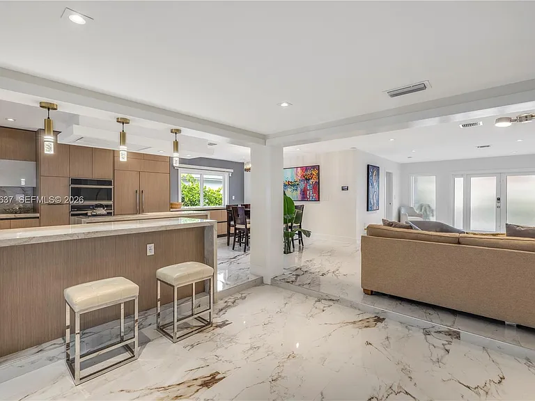 3504 Crystal View Ct — Photo 11