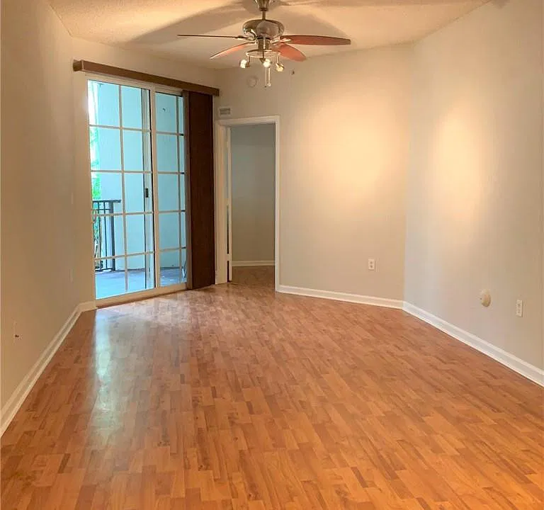 533 NE 3rd Ave #115