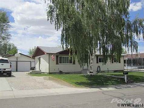 2nd image of 1415 Essex St
