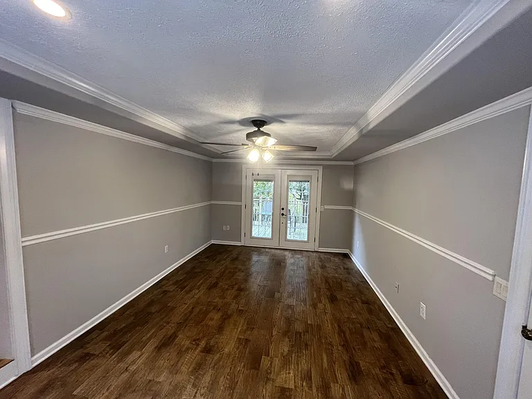 306 Forest Hills Dr — Photo 3